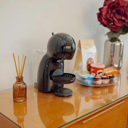 With A Pool By Vacationy アパート